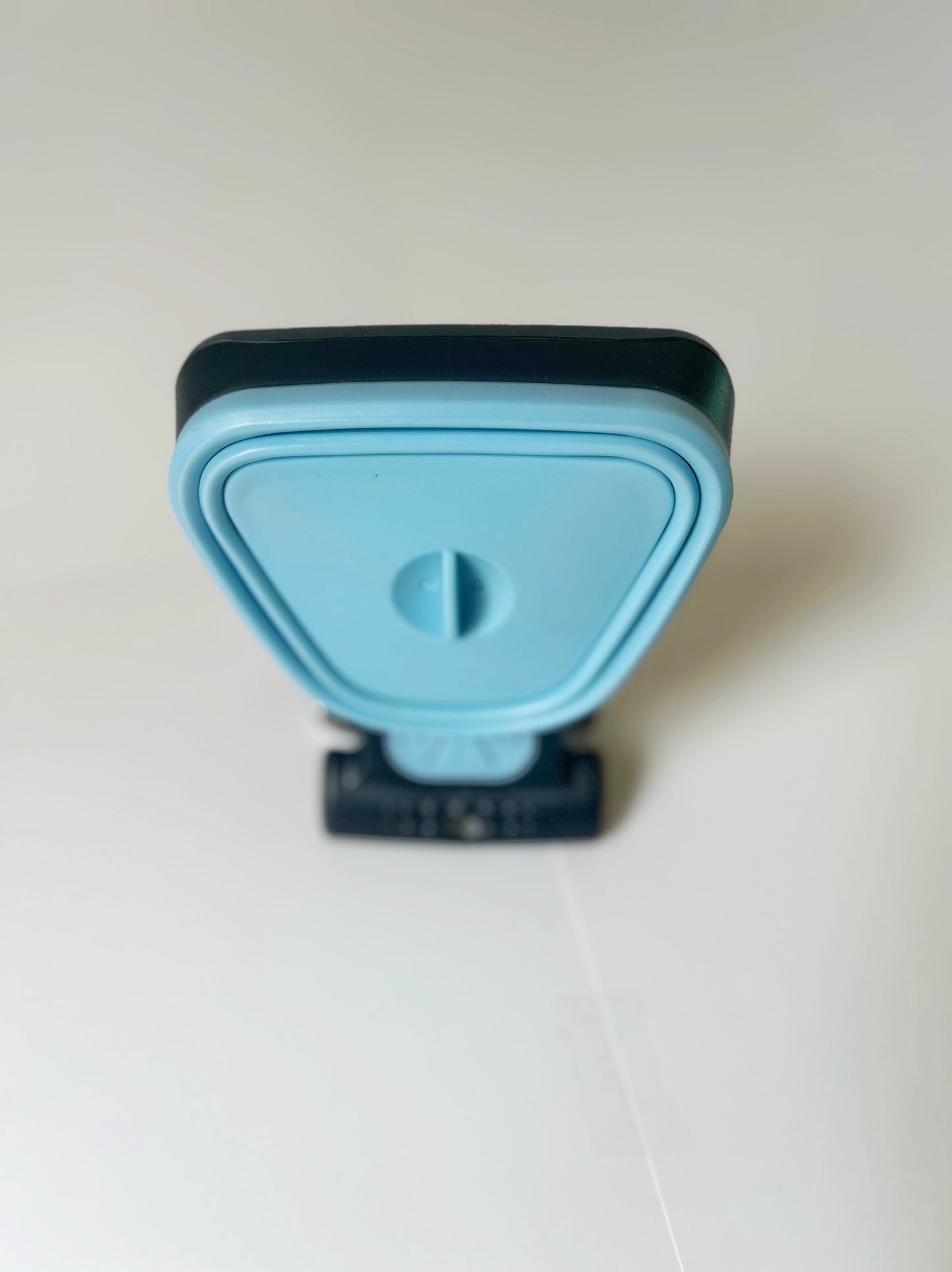 My Pet's Clean-Up Companion - Foldable Travel Pooper Scooper  in